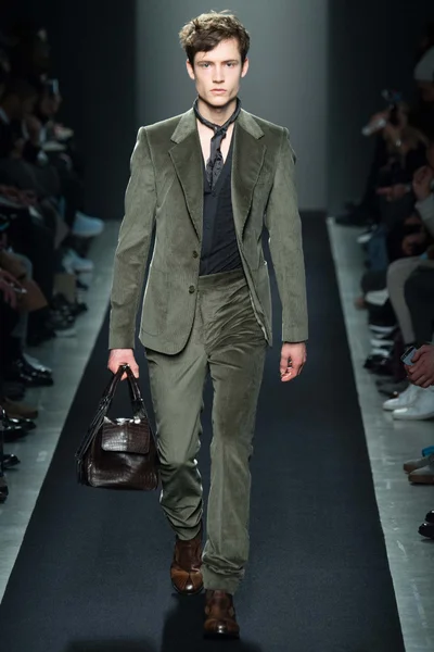 Look 21